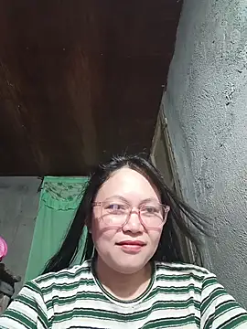 Snapshot of hotpinay_45 chatting on April 2026 04:15:02 AM hotpinay 45 online show from April 2026 04:15:02 AM