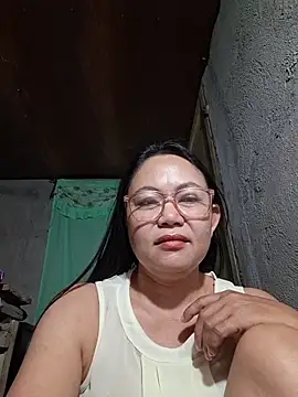 Snapshot of hotpinay_45 chatting on April 2026 07:33:02 PM hotpinay 45 online show from April 2026 07:33:02 PM