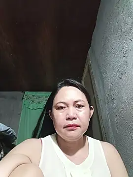 Snapshot of hotpinay_45 chatting on May 2026 08:28:01 PM hotpinay 45 online show from May 2026 08:28:01 PM