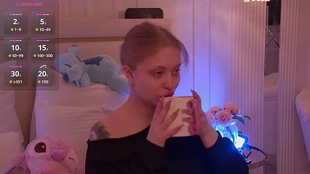 MollyHilton online show from February 2026 03:04:01 AM