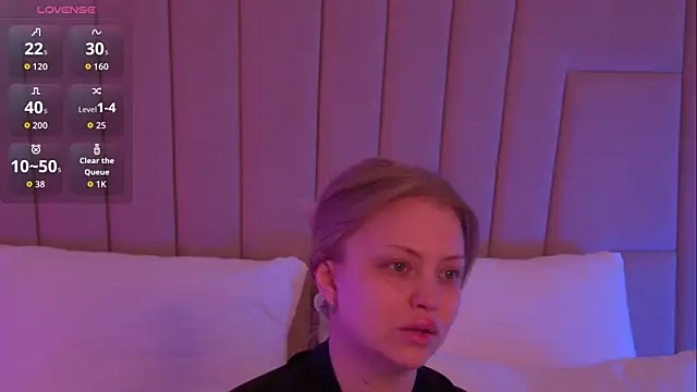 MollyHilton online show from February 2026 06:20:01 PM