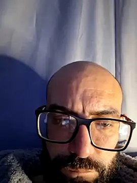 Robsonitj90 online show from June 2026 06:17:02 AM