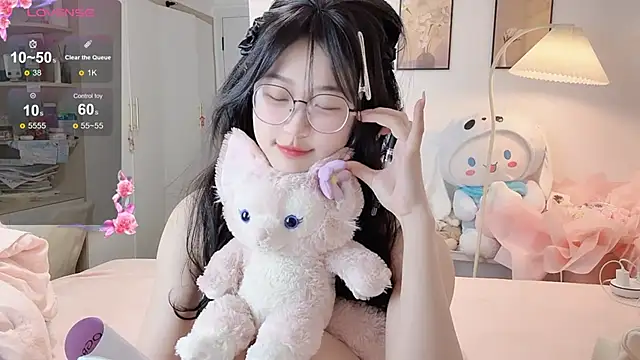 Luminous4173 online show from February 2026 07:25:01 AM