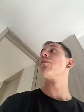 Snapshot of AxelMuller chatting on February 2026 02:13:01 PM AxelMuller online show from February 2026 02:13:01 PM