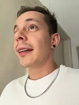 Snapshot of AxelMuller chatting on March 2026 12:56:01 PM AxelMuller online show from March 2026 12:56:01 PM