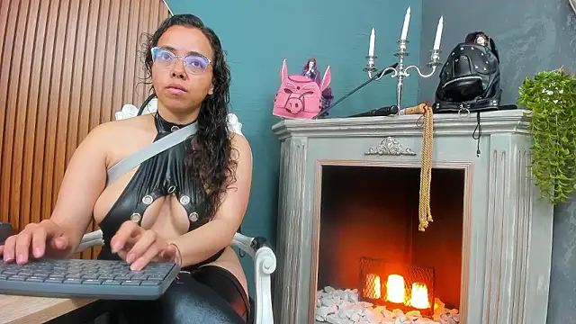 Snapshot of barbara_leython chatting on February 2026 12:53:02 PM barbara leython online show from February 2026 12:53:02 PM