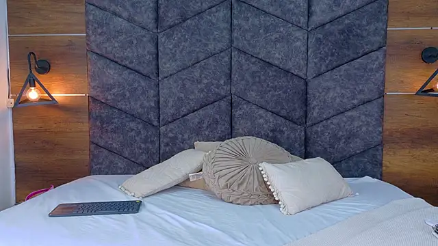 Snapshot of AnnieRouse__ chatting on February 2026 11:49:01 AM AnnieRouse online show from February 2026 11:49:01 AM