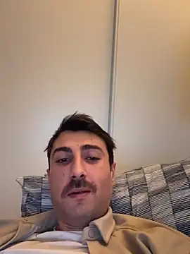 Snapshot of Aliiiix chatting on February 2026 11:09:01 PM Aliiiix online show from February 2026 11:09:01 PM