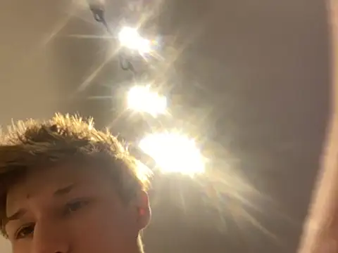 yourwhiteboy1 online show from March 2026 07:51:02 PM