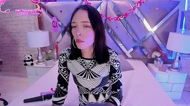 Snapshot of HarperrWest chatting on February 2026 09:00:02 PM HarperrWest online show from February 2026 09:00:02 PM