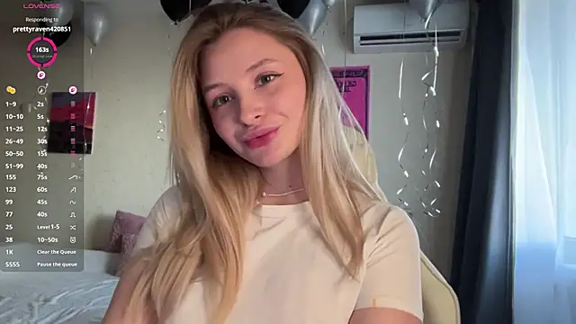 VibeVi online show from April 2026 01:27:02 PM