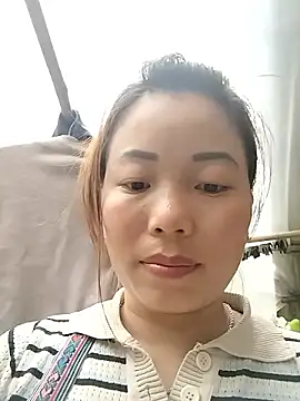 Snapshot of Ella-aa chatting on February 2026 10:14:02 AM Ella-aa online show from February 2026 10:14:02 AM