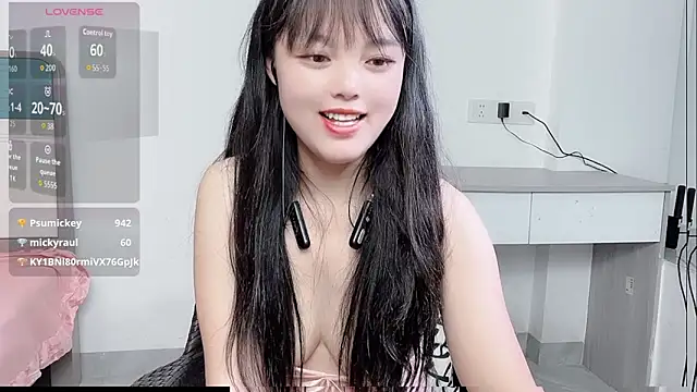 xianxian-baby online show from March 2026 02:49:01 AM