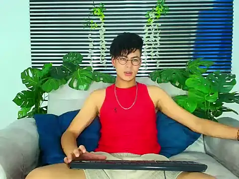 Snapshot of ThiiagoSaeenz chatting on March 2026 04:25:02 AM ThiiagoSaeenz online show from March 2026 04:25:02 AM