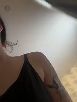 MiaTee online show from March 2026 02:39:02 AM