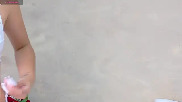 AndiVasquez online show from April 2026 10:26:01 AM