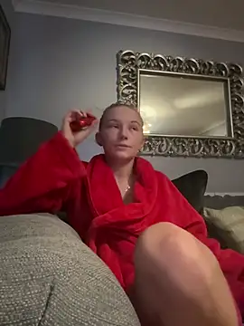 Milssweetx online show from April 2026 05:52:01 AM