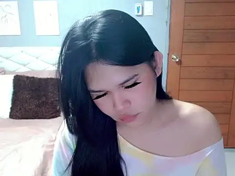 alianabrooks online show from May 2026 10:37:02 PM