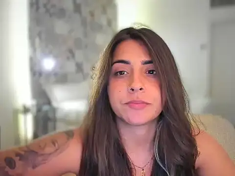 Snapshot of gaby_klum chatting on February 2026 12:34:02 AM gaby klum online show from February 2026 12:34:02 AM