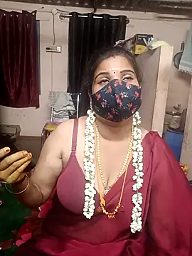 Snapshot of Madhusri_Tamil_Telugu chatting on April 2026 06:11:02 PM Madhusri Tamil Telugu online show from April 2026 06:11:02 PM