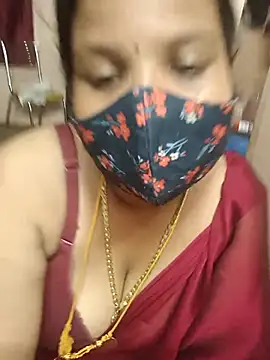 Snapshot of Madhusri_Tamil_Telugu chatting on May 2026 05:30:02 PM Madhusri Tamil Telugu online show from May 2026 05:30:02 PM
