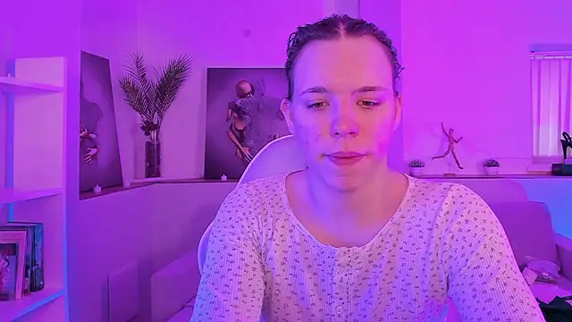 Snapshot of Madison_dolly chatting on February 2026 02:10:01 AM Madison dolly online show from February 2026 02:10:01 AM