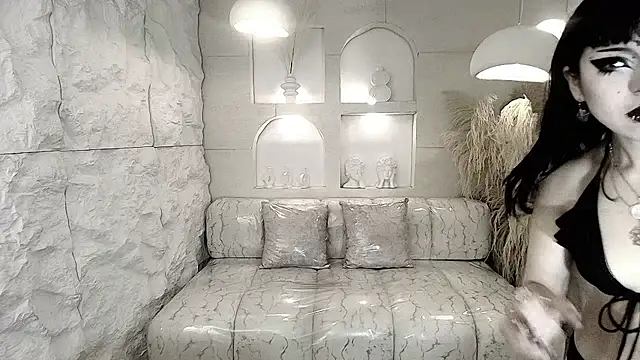 vampkitty r online show from February 2026 12:55:01 PM