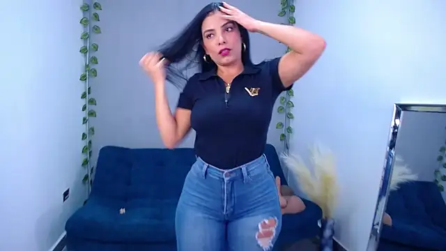 Samy Hot online show from February 2026 11:45:01 PM