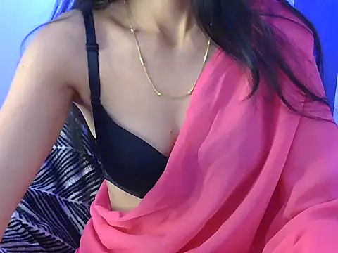 Snapshot of Qute_flora chatting on February 2026 07:04:02 PM Qute flora online show from February 2026 07:04:02 PM