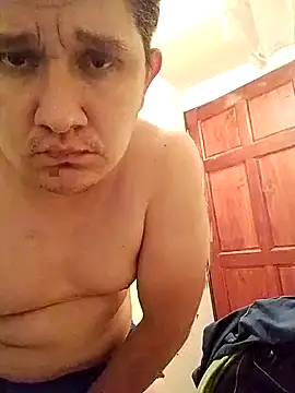 ALBERTOMORA93 online show from June 2026 10:32:01 PM