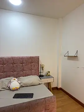 Annie bonnie  online show from March 2026 11:38:01 AM