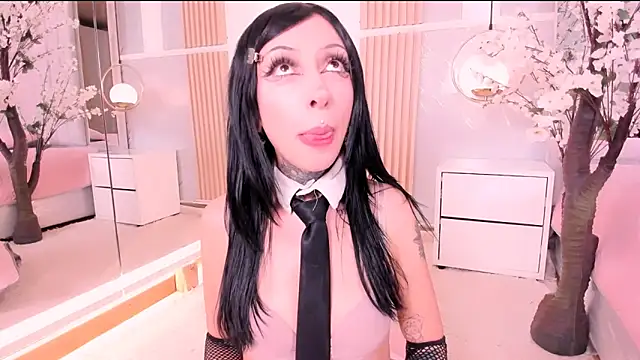 Snapshot of SalemBlackrose chatting on February 2026 04:51:02 AM SalemBlackrose online show from February 2026 04:51:02 AM