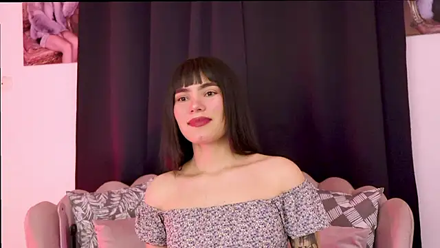 dakotacollins  online show from April 2026 02:23:01 AM