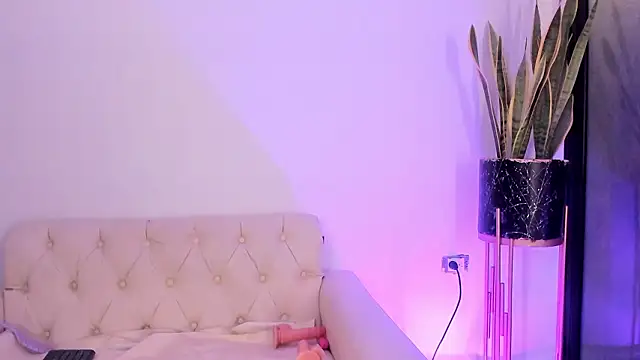 Snapshot of liorah_wolf chatting on February 2026 08:40:02 PM liorah wolf online show from February 2026 08:40:02 PM