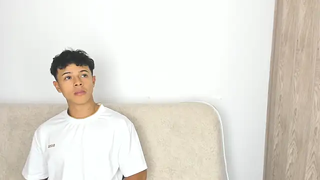 Snapshot of _Alex_Colton chatting on February 2026 10:10:02 PM Alex Colton online show from February 2026 10:10:02 PM