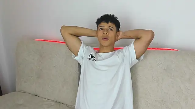 Snapshot of _Alex_Colton chatting on March 2026 10:12:01 PM Alex Colton online show from March 2026 10:12:01 PM