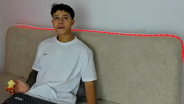  Alex Colton online show from July 2026 09:52:02 PM