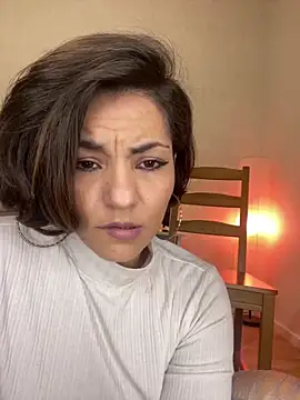 eva luz online show from March 2026 04:34:02 PM