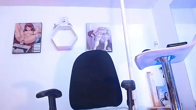 Snapshot of alanis_brown chatting on February 2026 07:19:02 PM alanis brown online show from February 2026 07:19:02 PM