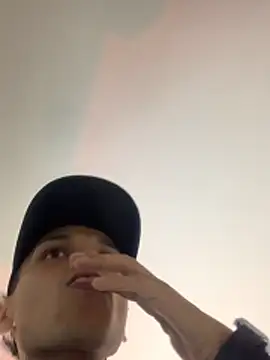 Snapshot of Alejandroo_Montenegro chatting on February 2026 11:23:02 PM Alejandroo Montenegro online show from February 2026 11:23:02 PM