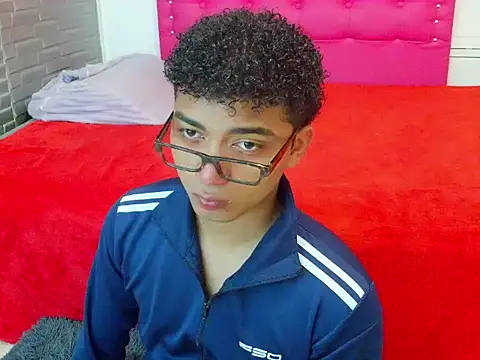 Snapshot of philipsex28 chatting on February 2026 07:29:01 PM philipsex28 online show from February 2026 07:29:01 PM