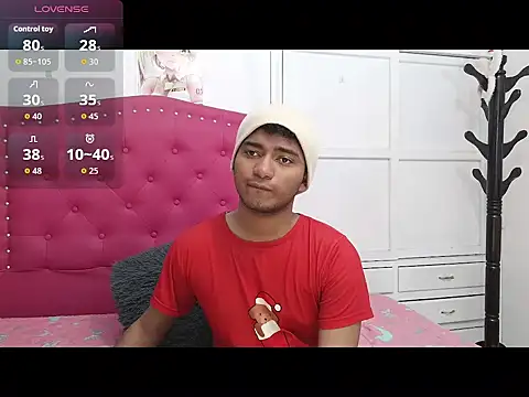 Snapshot of philipsex28 chatting on February 2026 02:40:02 AM philipsex28 online show from February 2026 02:40:02 AM