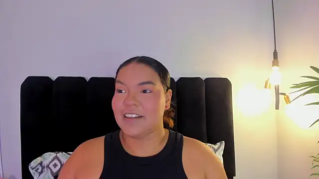 Amaranoir- online show from April 2026 03:40:02 AM