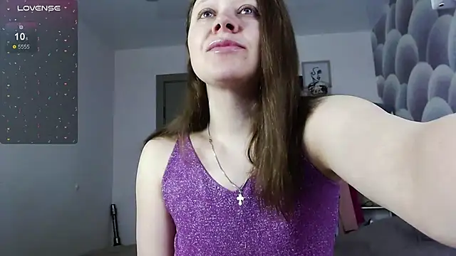 Aleksasamuii online show from March 2026 10:24:02 PM