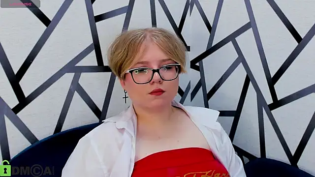 Lauraaa Smith online show from February 2026 02:04:02 AM