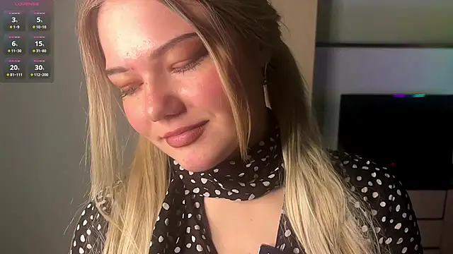 Snapshot of Velmiora chatting on March 2026 04:12:01 PM Velmiora online show from March 2026 04:12:01 PM