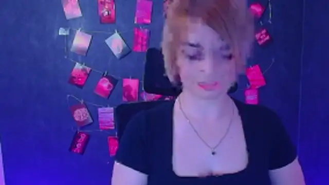 CuttieEmma online show from April 2026 11:47:01 AM