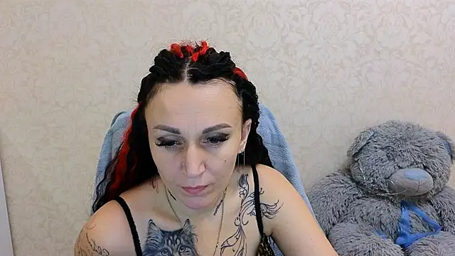 LalyaSkyy online show from February 2026 06:23:02 AM