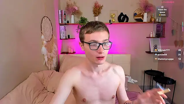Snapshot of Emmit_Barker chatting on June 2026 11:54:01 PM Emmit Barker online show from June 2026 11:54:01 PM