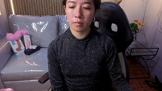 Snapshot of Lynn_turner chatting on February 2026 01:27:02 PM Lynn turner online show from February 2026 01:27:02 PM